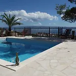 Petar ポドストラナ